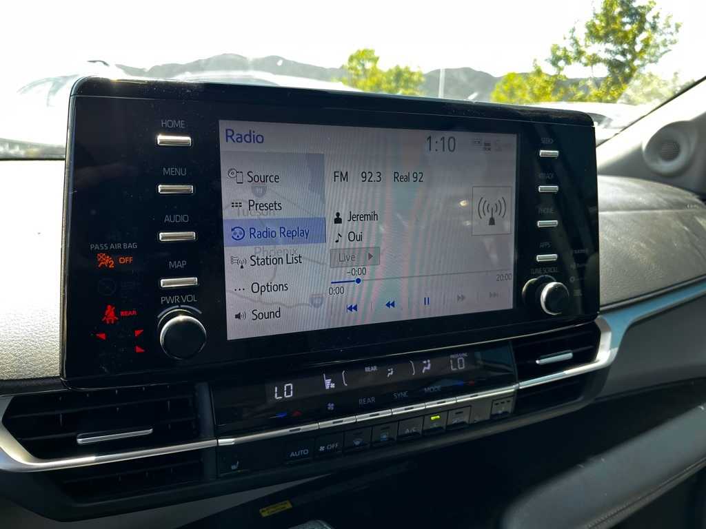 Thumbnail: 2022 Toyota Sienna - 16