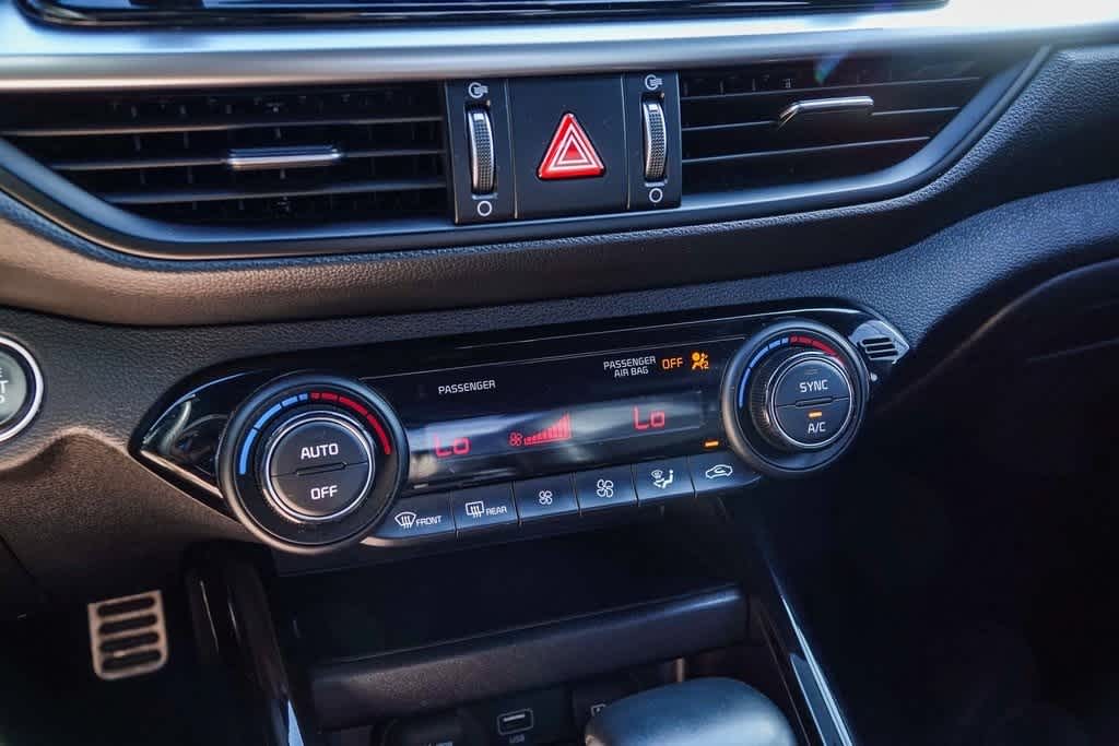 Thumbnail: 2023 Kia Forte - 22