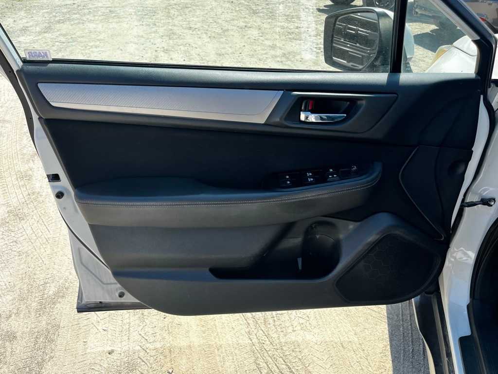 Thumbnail: 2015 Subaru Outback - 13