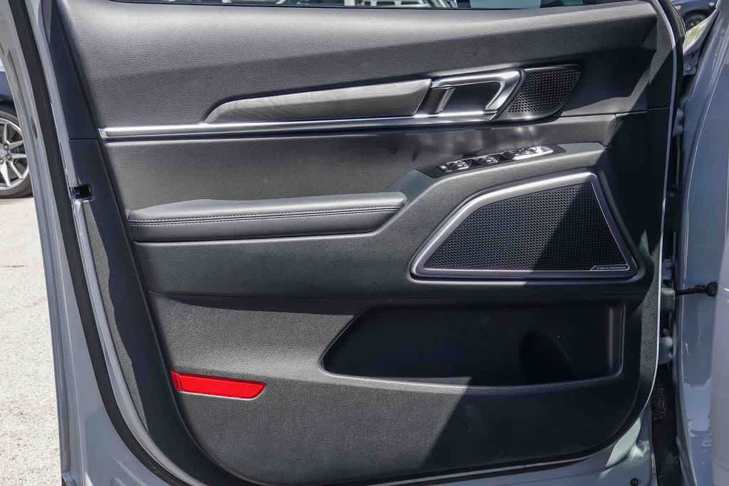Thumbnail: 2025 Kia Telluride - 19