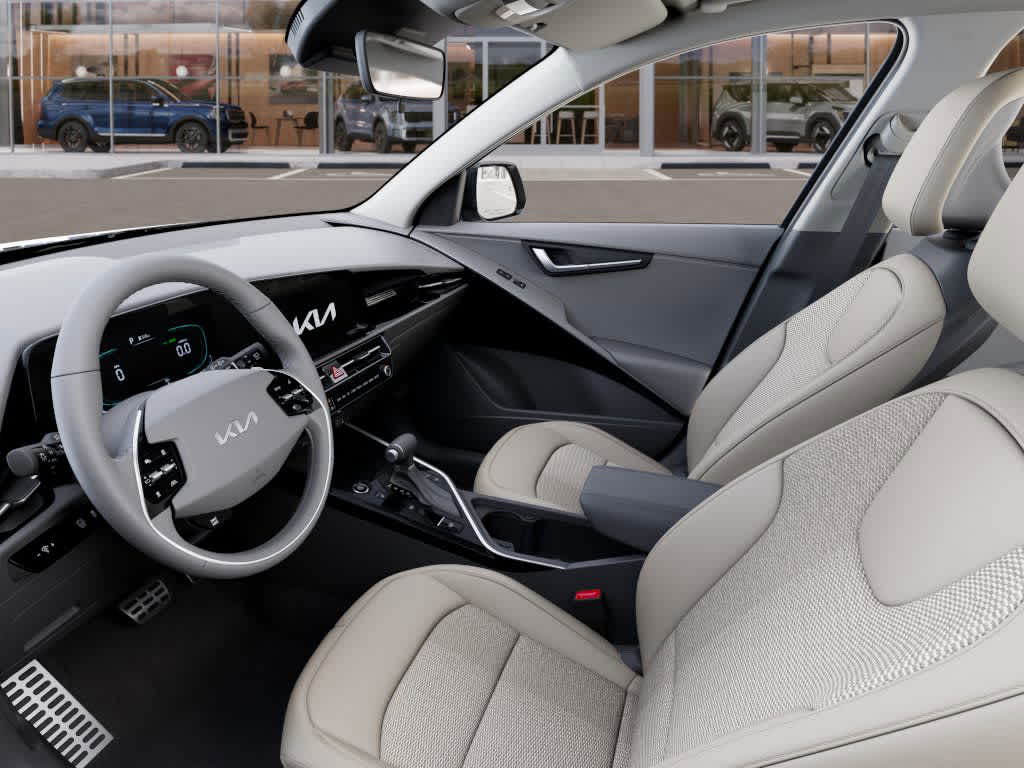 Thumbnail: 2025 Kia Niro - 17