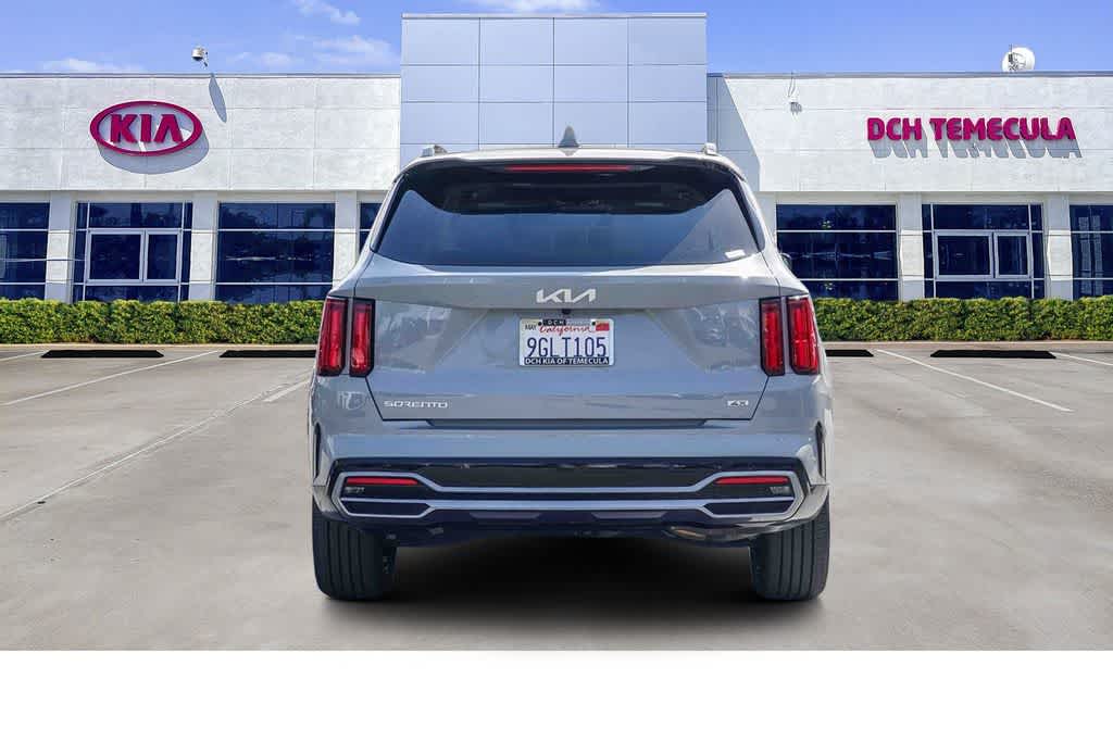 Thumbnail: 2023 Kia Sorento - 5