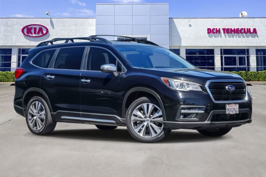 2019 Subaru Ascent Touring 7-Passenger photo 3