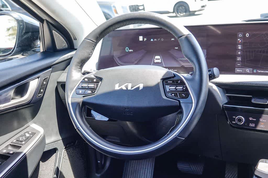 Thumbnail: 2023 Kia EV6 - 13