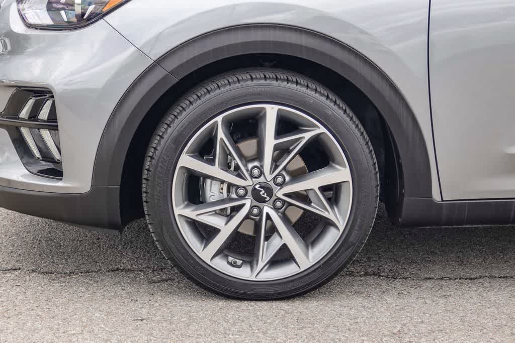 Thumbnail: 2022 Kia Niro - 10