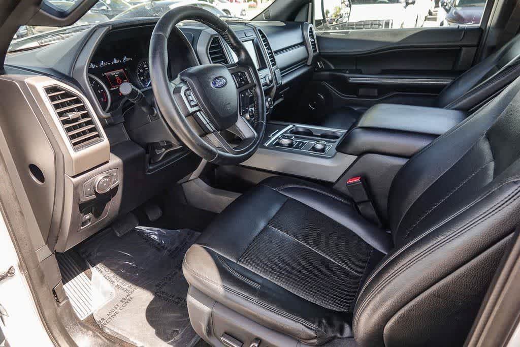 Thumbnail: 2019 Ford Expedition - 16