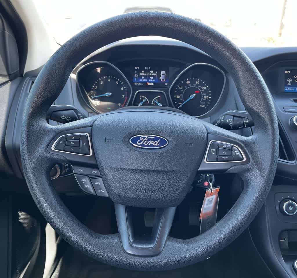 2016 Ford Focus SE 18