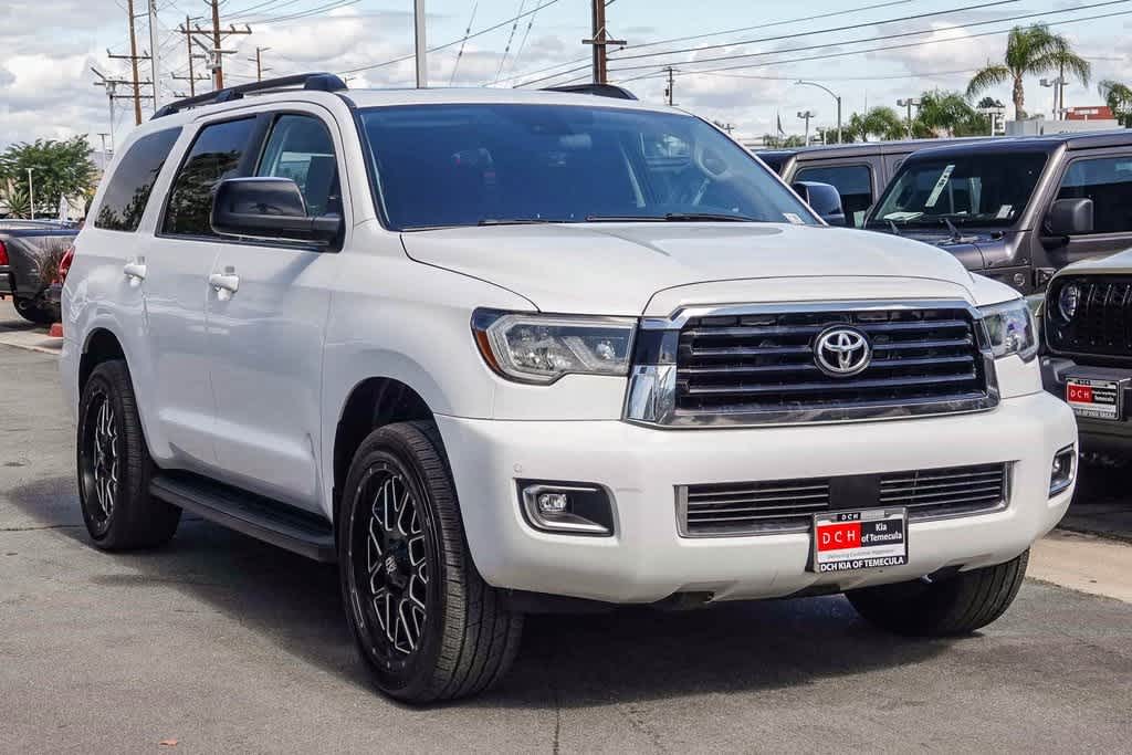 2018 Toyota Sequoia SR5 TRD Sport photo 3