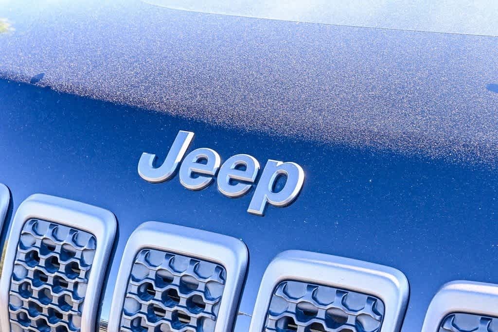Thumbnail: 2022 Jeep Cherokee - 14