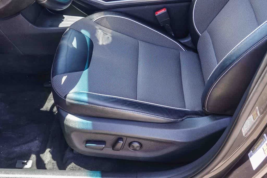 Thumbnail: 2022 Kia Niro - 20
