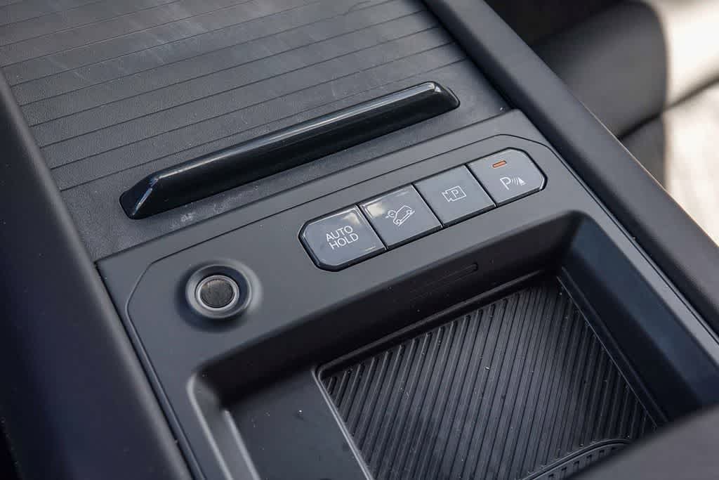 Thumbnail: 2024 Kia EV9 - 21