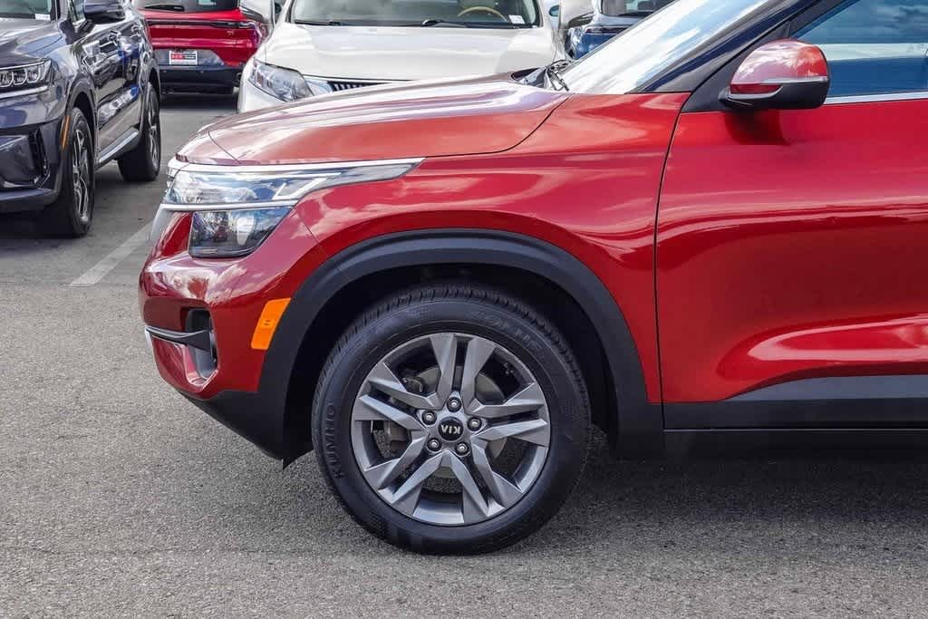 2021 Kia Seltos S 9