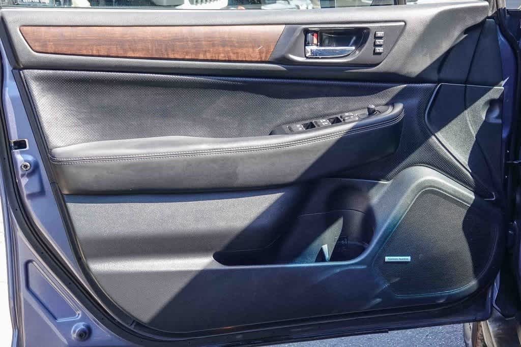 Thumbnail: 2016 Subaru Outback - 16