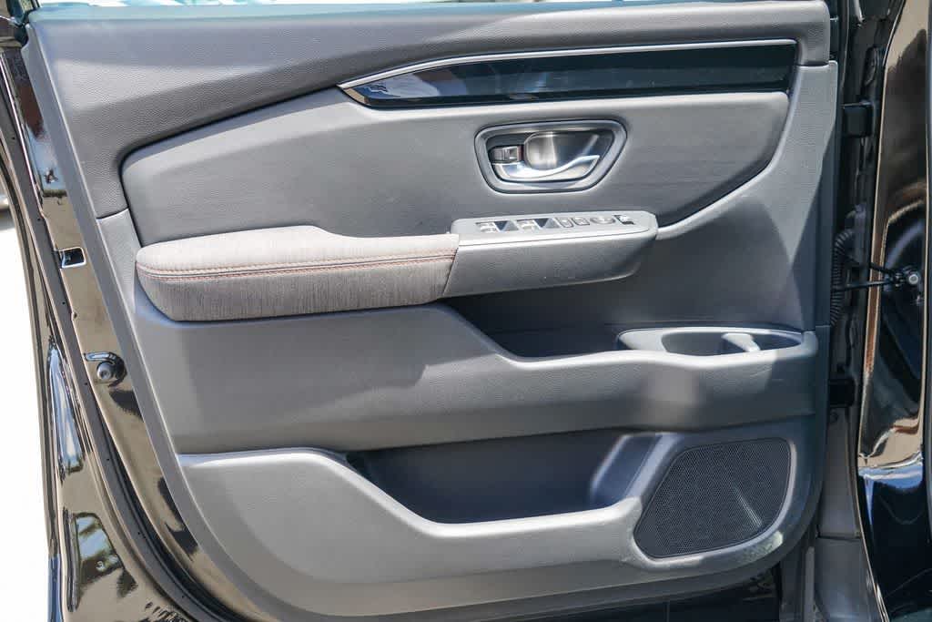 Thumbnail: 2025 Honda Pilot - 18