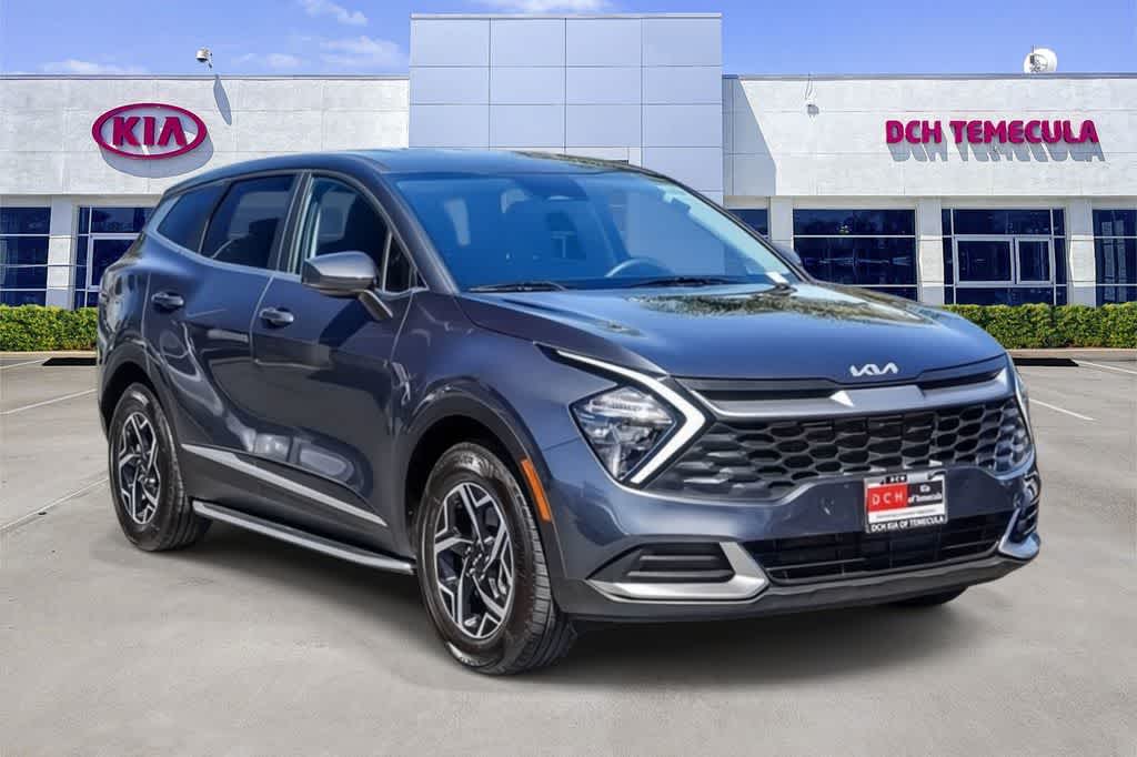 2023 Kia Sportage LX photo 2
