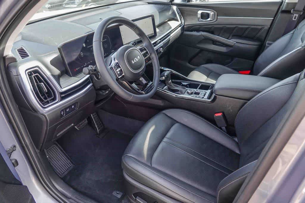 Thumbnail: 2024 Kia Sorento - 16