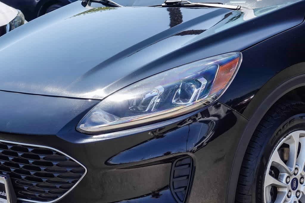 Thumbnail: 2022 Ford Escape - 8
