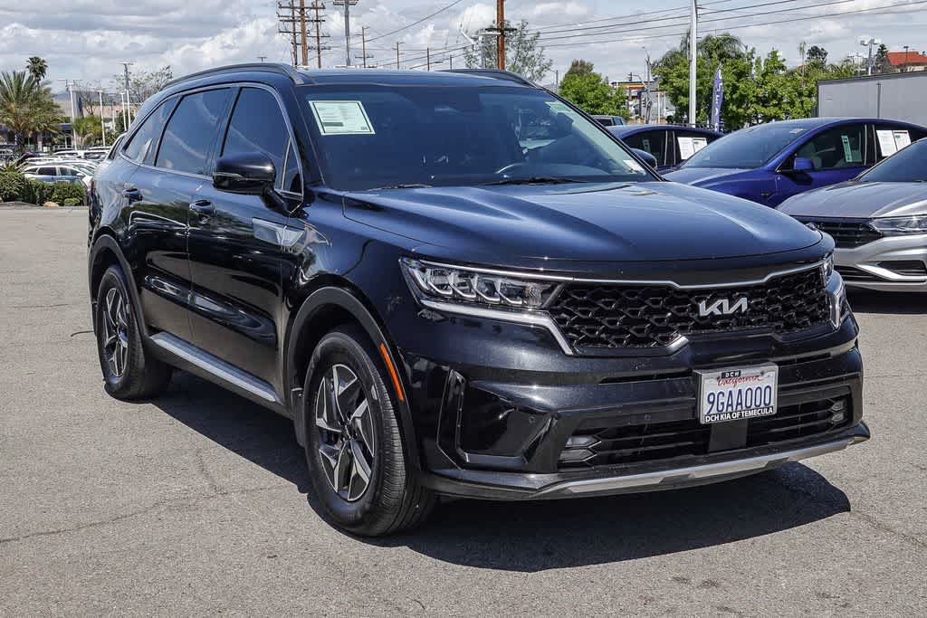 Thumbnail: 2023 Kia Sorento - 3