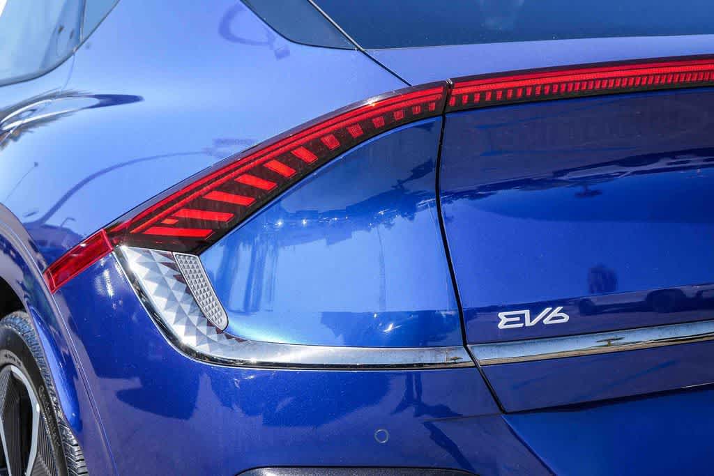 Thumbnail: 2023 Kia EV6 - 9