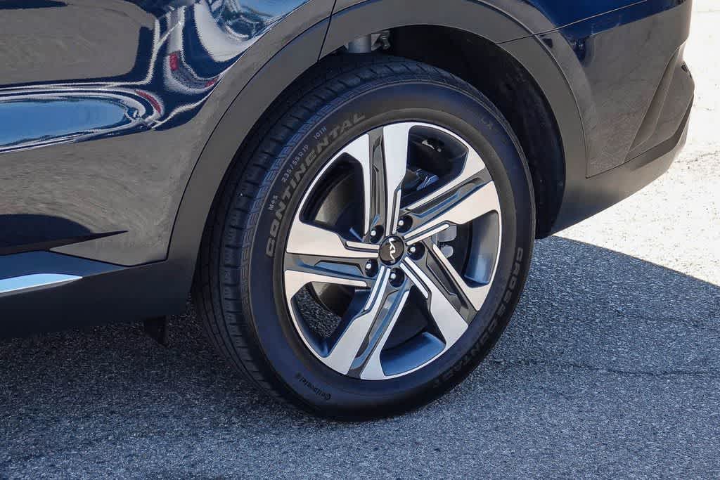 Thumbnail: 2023 Kia Sorento - 10