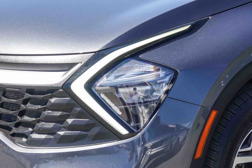 2023 Kia Sportage LX photo 3