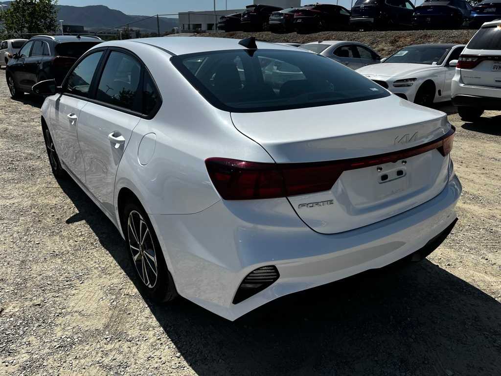 Thumbnail: 2023 Kia Forte - 7