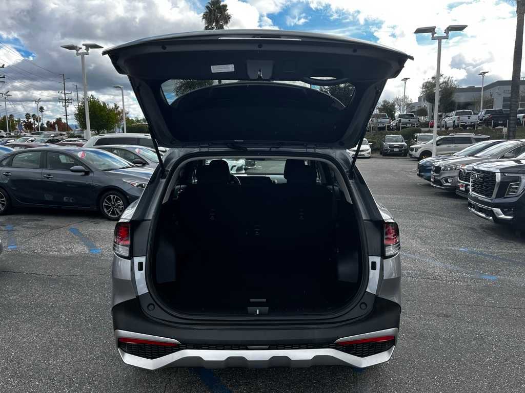 Thumbnail: 2023 Kia Sportage - 10