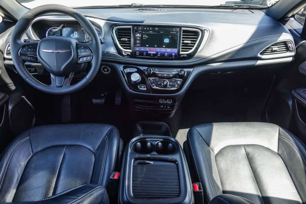 Thumbnail: 2022 Chrysler Pacifica - 11