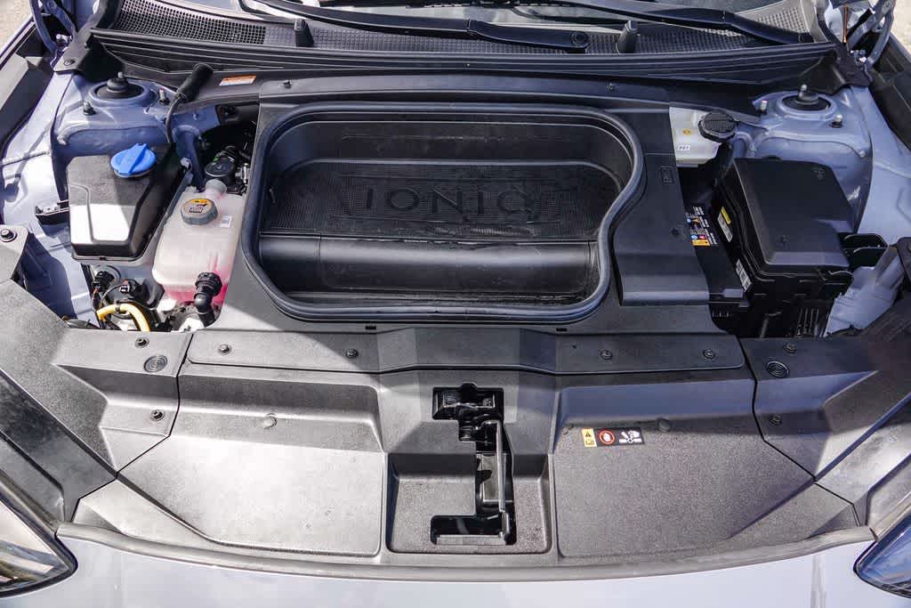 Thumbnail: 2023 Hyundai Ioniq 6 - 27