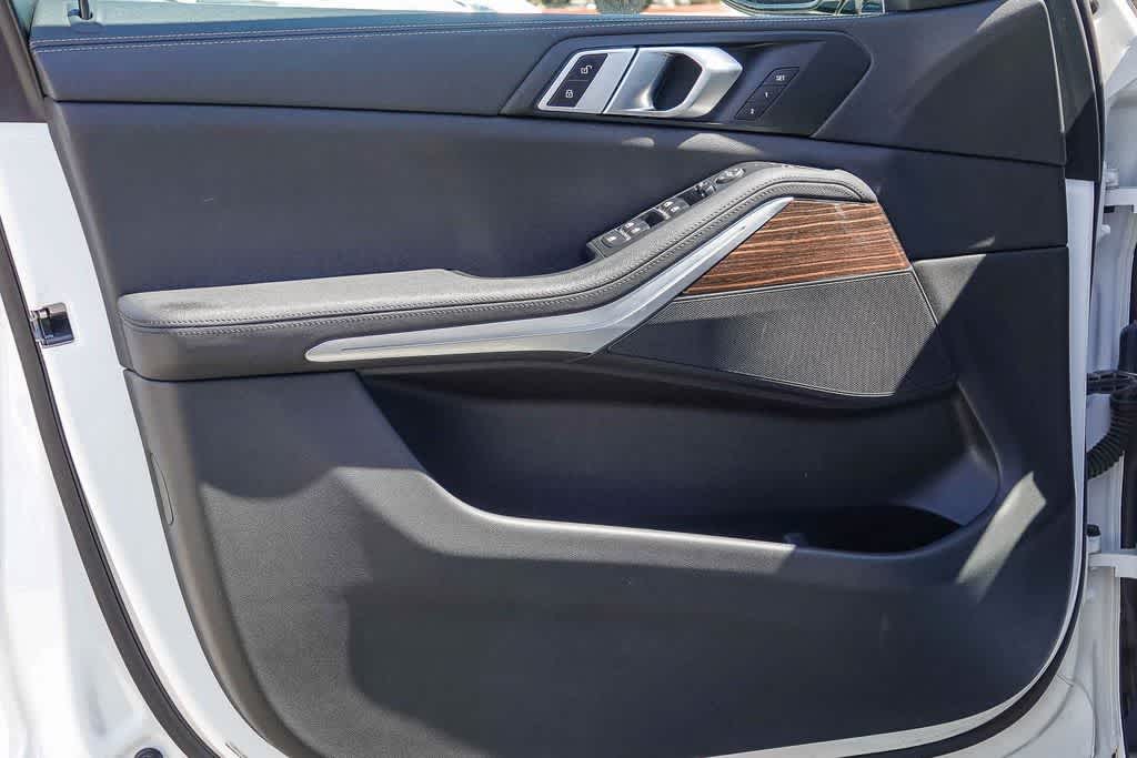 Thumbnail: 2020 BMW X5 - 17