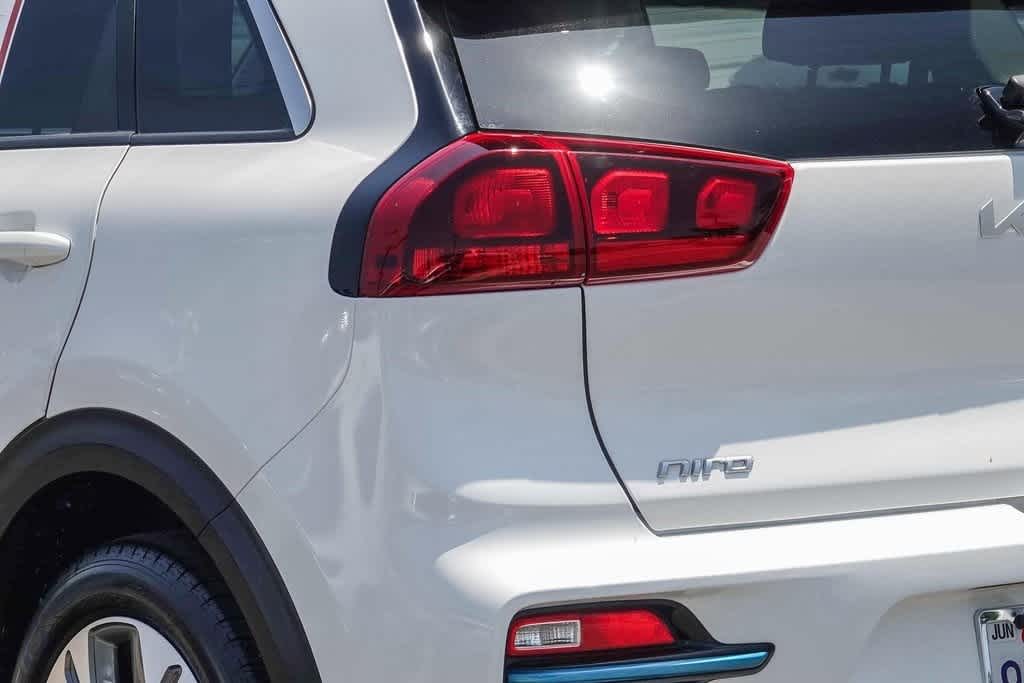Thumbnail: 2022 Kia Niro - 7