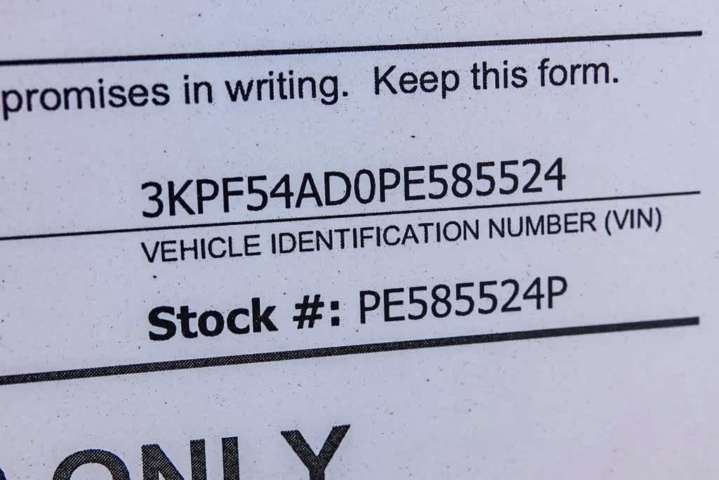 Thumbnail: 2023 Kia Forte - 32