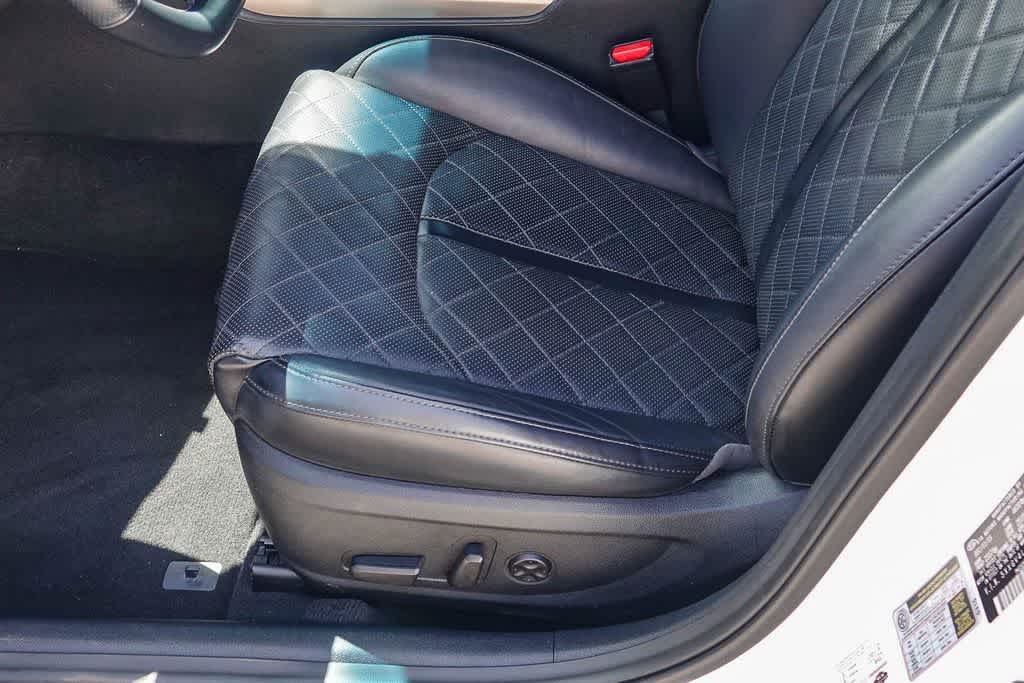 Thumbnail: 2016 Kia Optima - 20