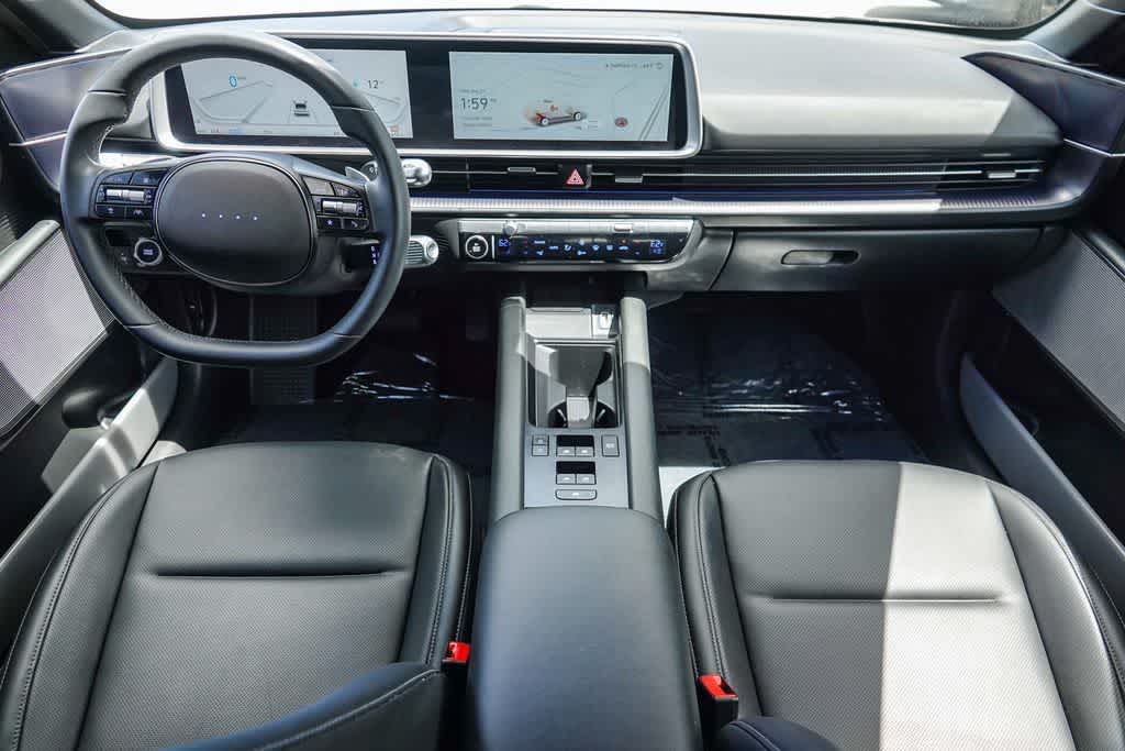 Thumbnail: 2023 Hyundai Ioniq 6 - 11