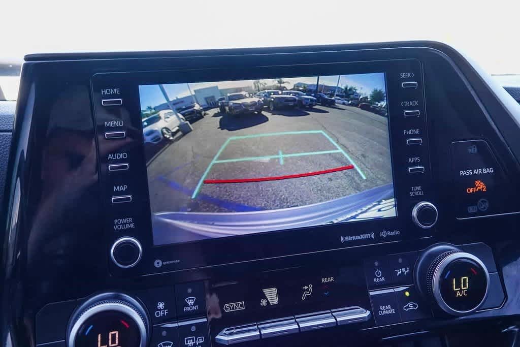 Thumbnail: 2021 Toyota Highlander - 22