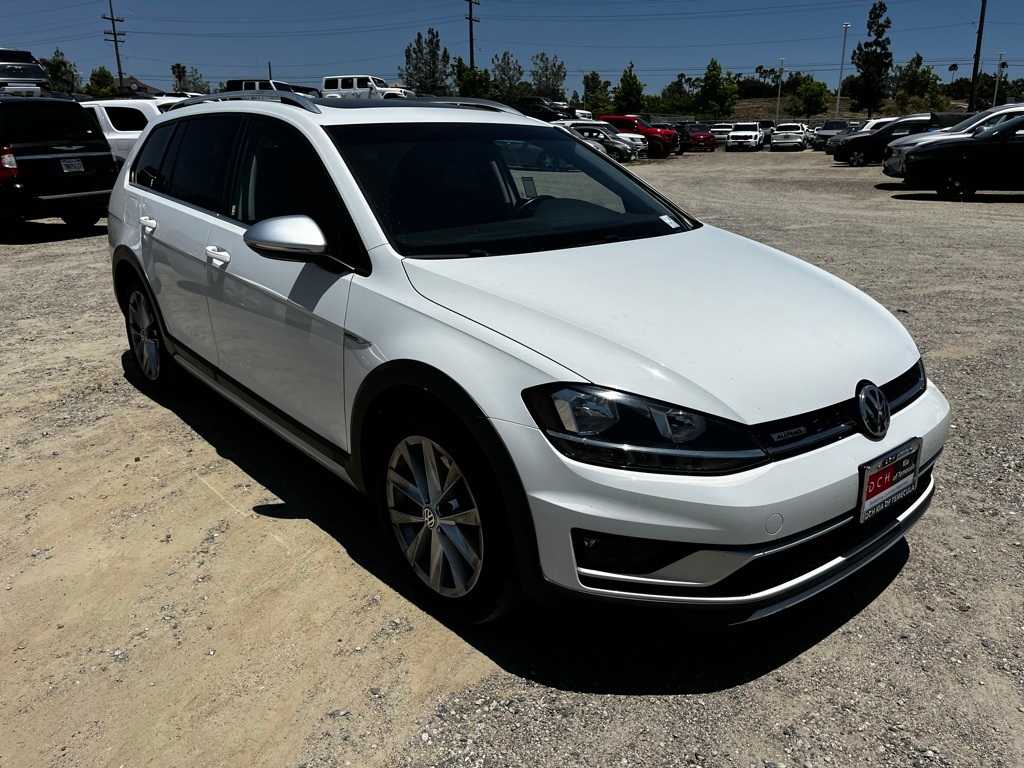 2019 Volkswagen Golf Alltrack SE 3