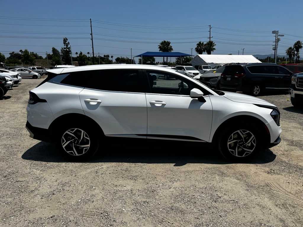 Thumbnail: 2023 Kia Sportage - 4