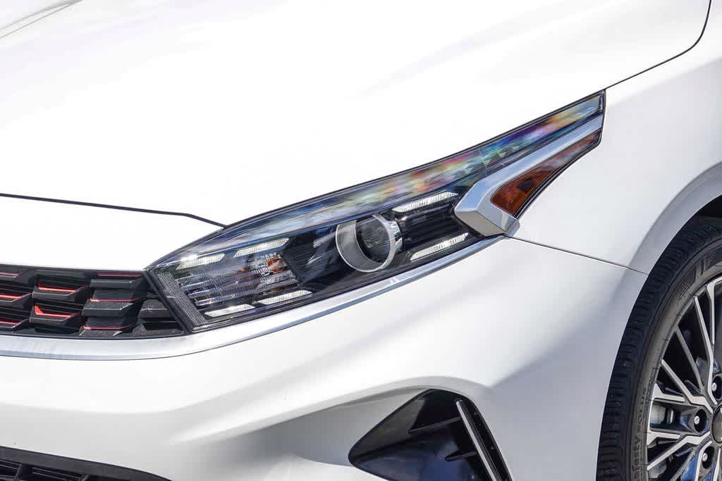 Thumbnail: 2023 Kia Forte - 8