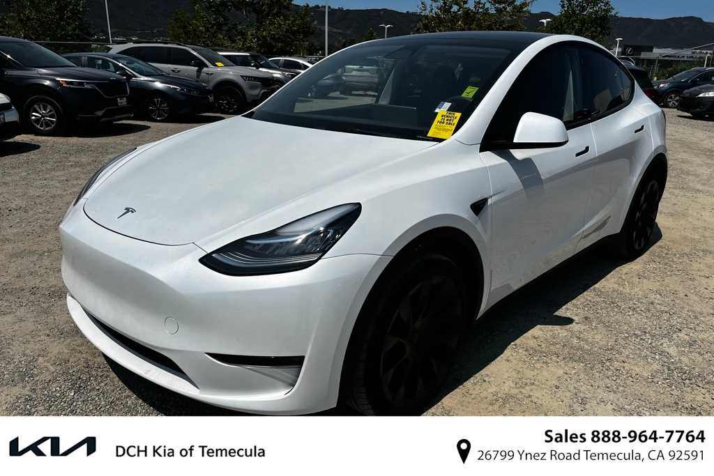 Thumbnail: 2023 Tesla Model Y - 1