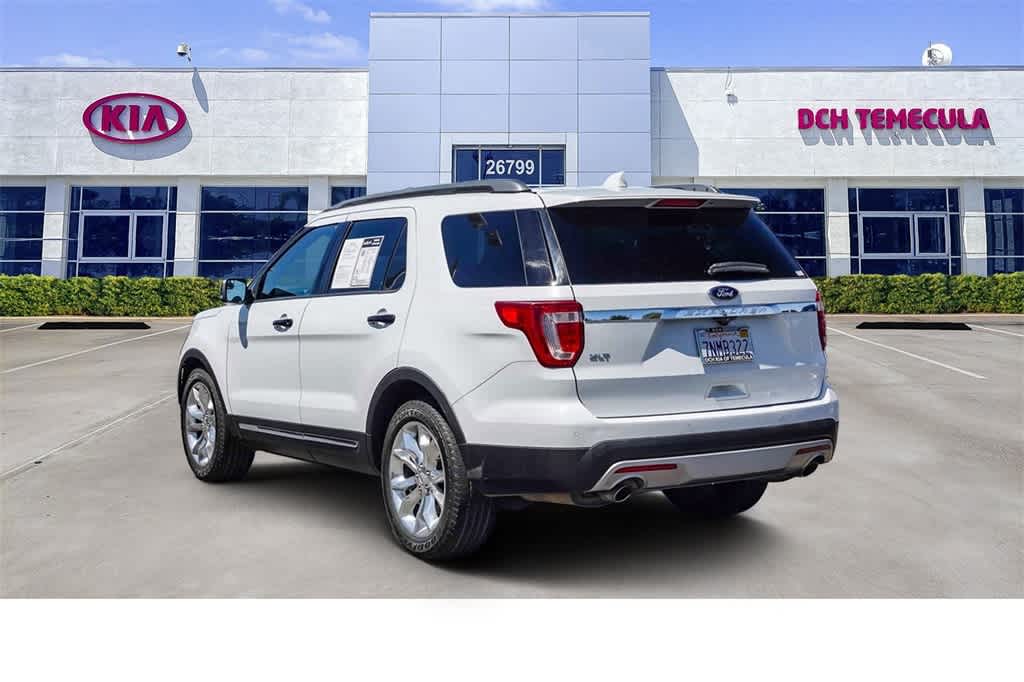 Thumbnail: 2016 Ford Explorer - 6