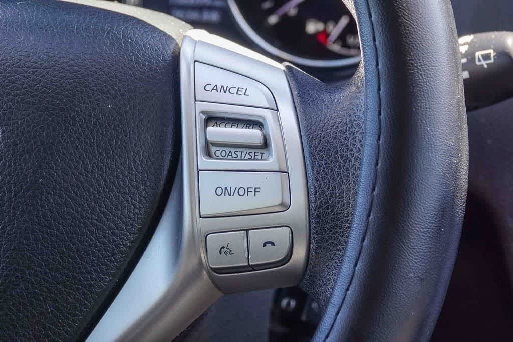 Thumbnail: 2016 Nissan Rogue - 9