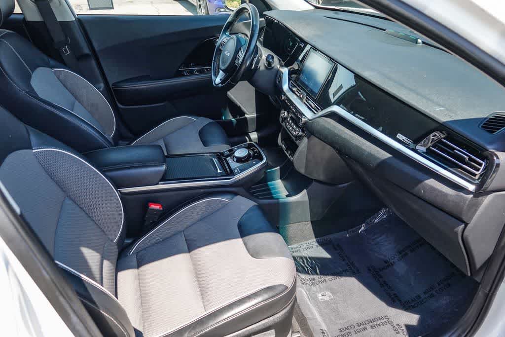 Thumbnail: 2022 Kia Niro - 15