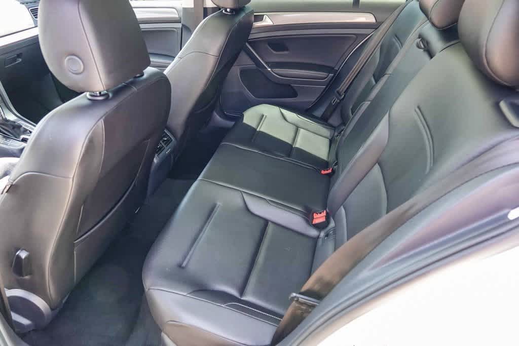 Thumbnail: 2019 Volkswagen Golf - 19