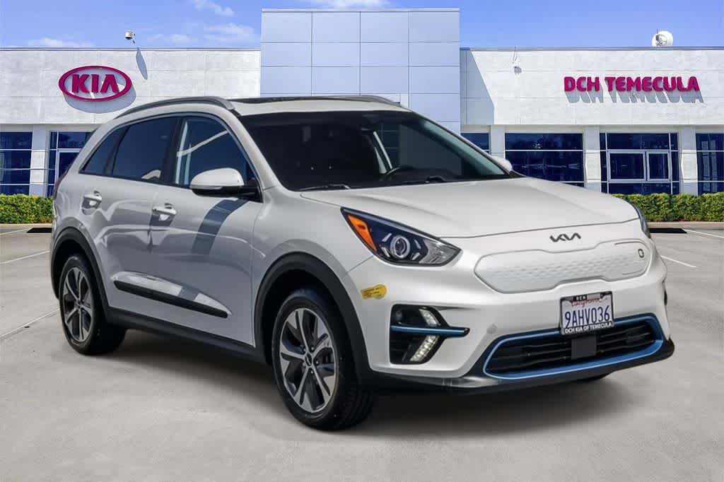 Thumbnail: 2022 Kia Niro - 3