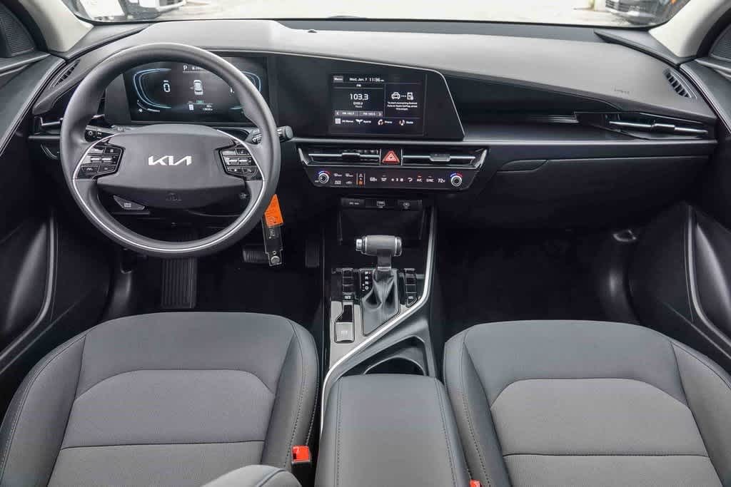 Thumbnail: 2025 Kia Niro - 11