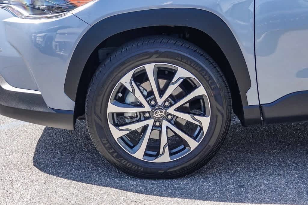 Thumbnail: 2024 Toyota Corolla Cross - 10