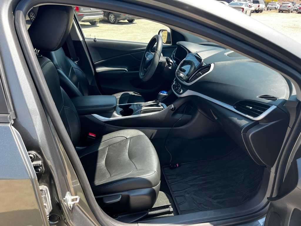 Thumbnail: 2017 Chevrolet Volt - 19
