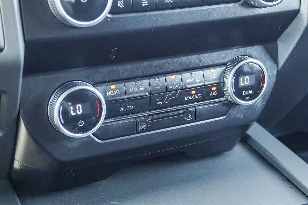 Thumbnail: 2019 Ford Expedition - 21