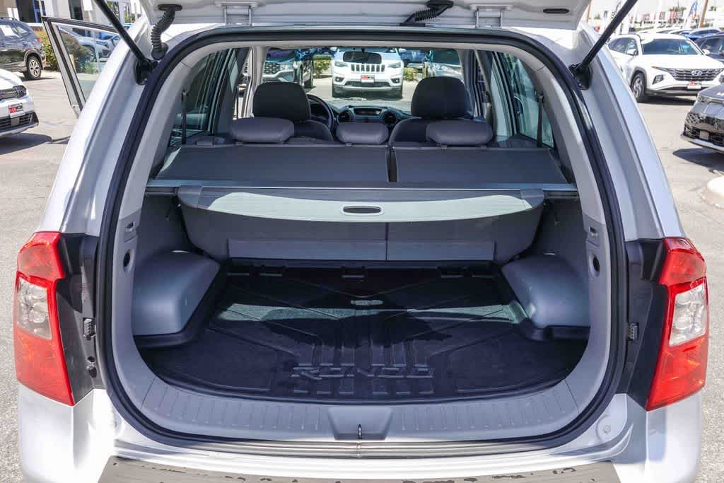 Thumbnail: 2007 Kia Rondo - 26