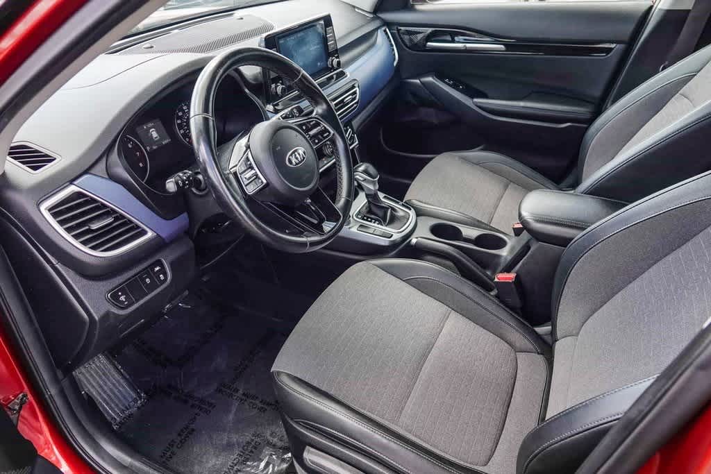 2021 Kia Seltos S 21